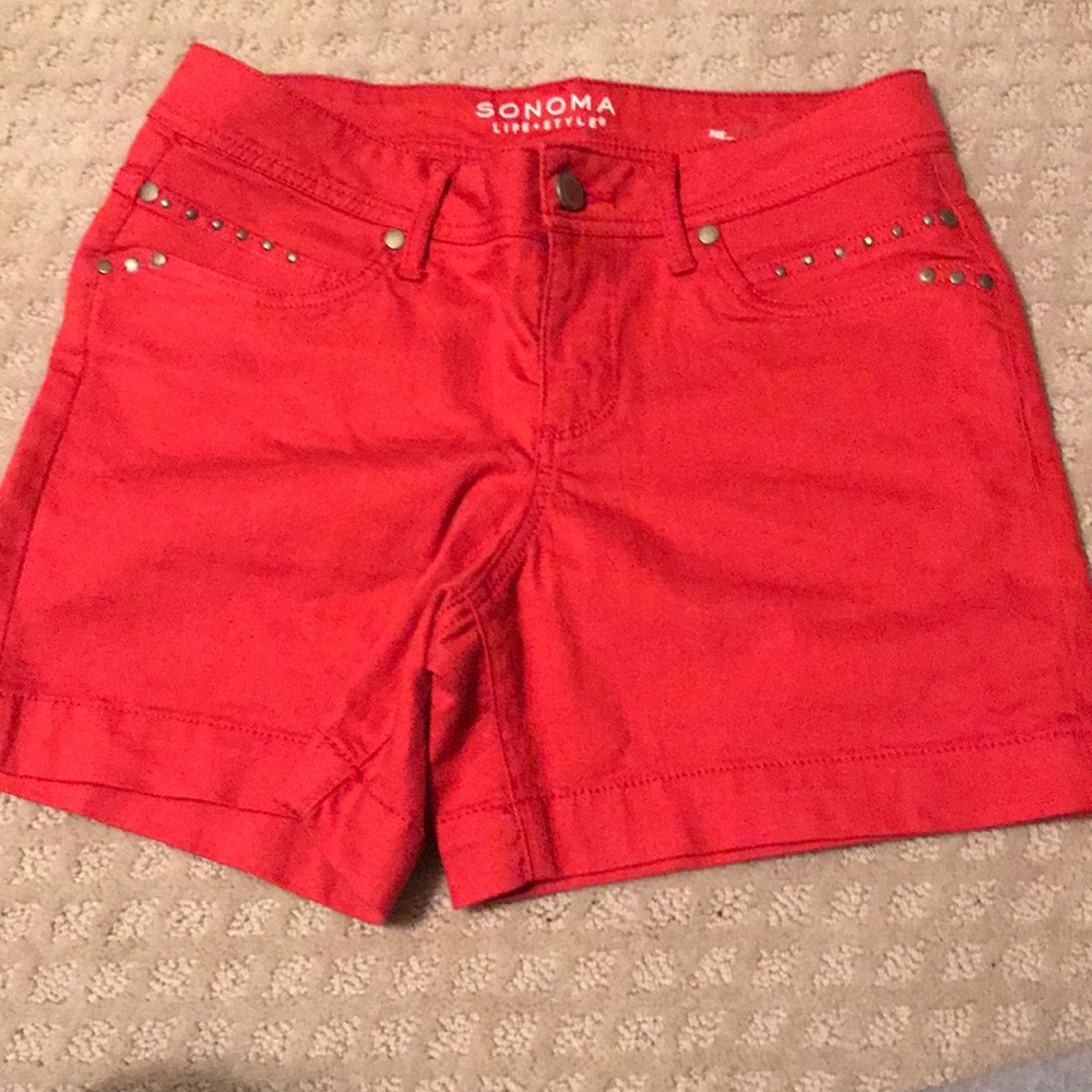 Women’s Sonoma shorts.